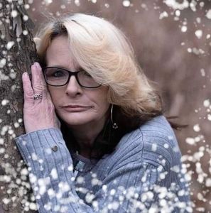 Meet your Posher, Bobbie